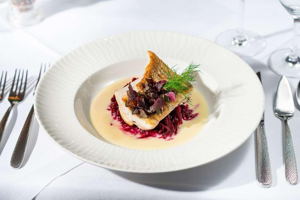 Bayerischer Hof Freising Restaurant photo